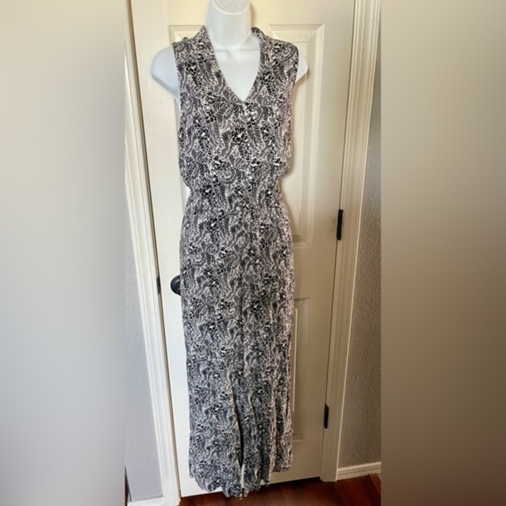Talbots Black & White Sleeveless Jumpsuit Size 8